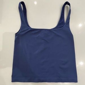 NWT Lulus navy blue crop top